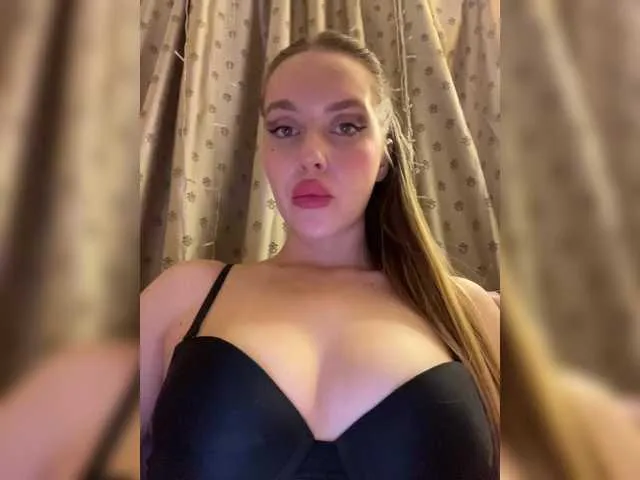 Live with EmaMillers on FliCam Image 13