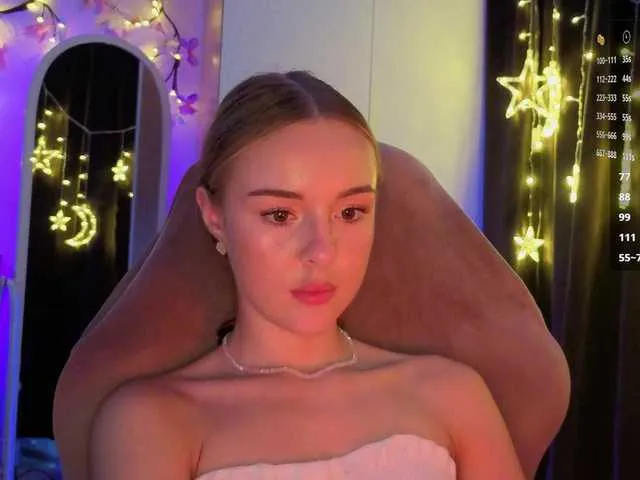 VaniaLee – webcam model profile photo Image 12