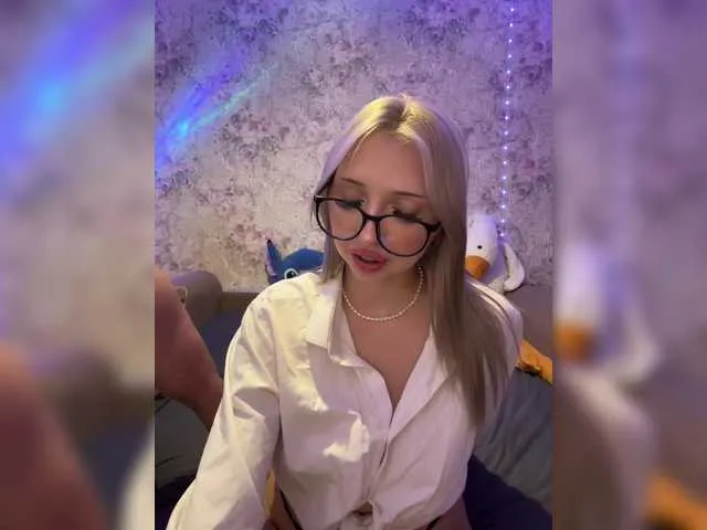 ClaireBree – webcam model profile photo Image 17