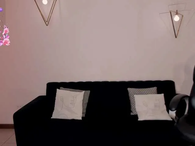 RamonaHill – webcam model profile photo Image 5