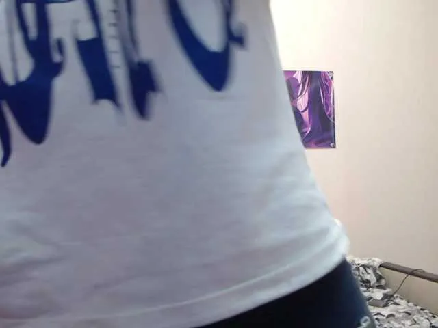 ArianaSole – webcam model profile photo Image 3