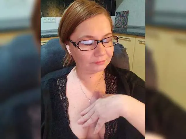 RamonaHill – webcam model profile photo Image 13
