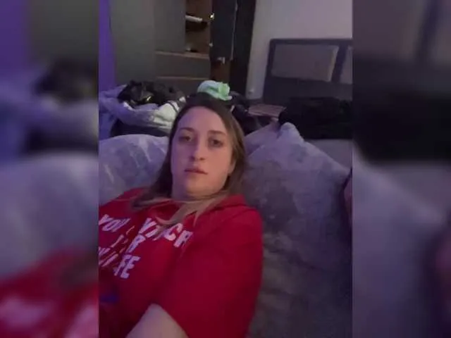 BellaRoux21 – webcam model profile photo Image 4