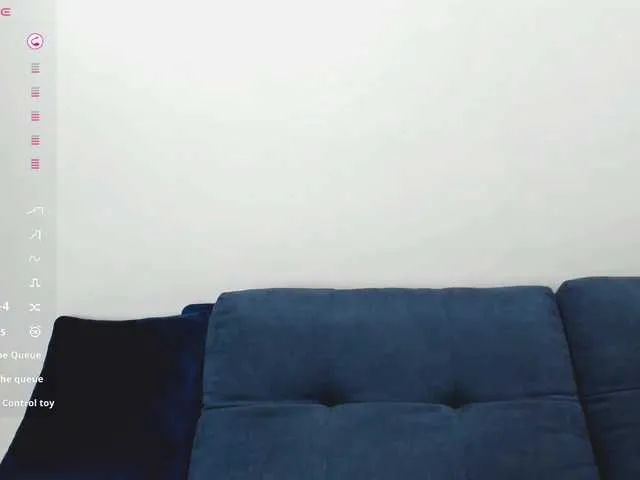 SandiSquirts – webcam model profile photo Image 19