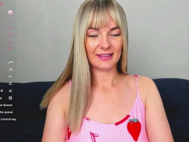 SandiSquirts – webcam model profile photo Image 9