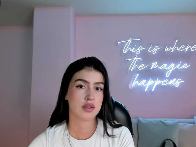 Live with hrnxyygirl on FliCam Image 17