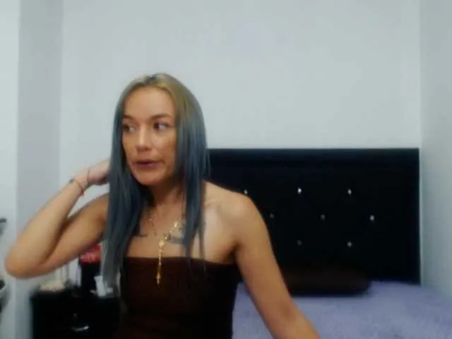 AntonellaRodman – webcam model profile photo Image 9