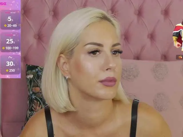 Rose_berry – webcam model profile photo Image 15