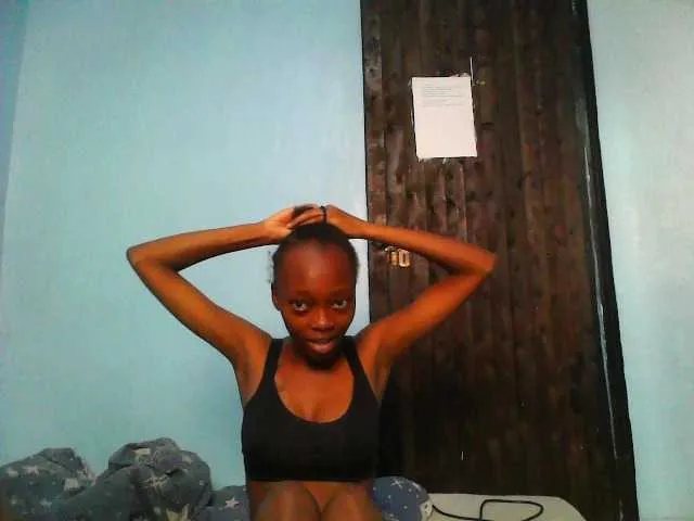 FABYIA – webcam model profile photo Image 2