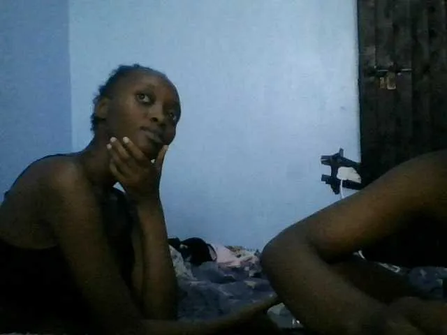 FABYIA – webcam model profile photo Image 7