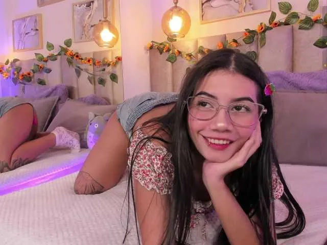 SandiSquirts – webcam model profile photo Image 6