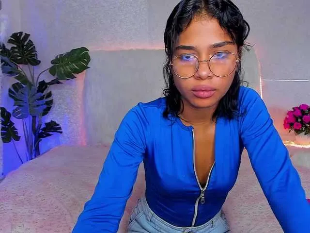 Mary_Chase – webcam model profile photo Image 9