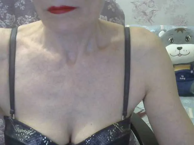 LissyLuxe – webcam model profile photo Image 7