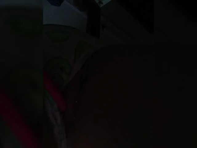 SandiSquirts – webcam model profile photo Image 2