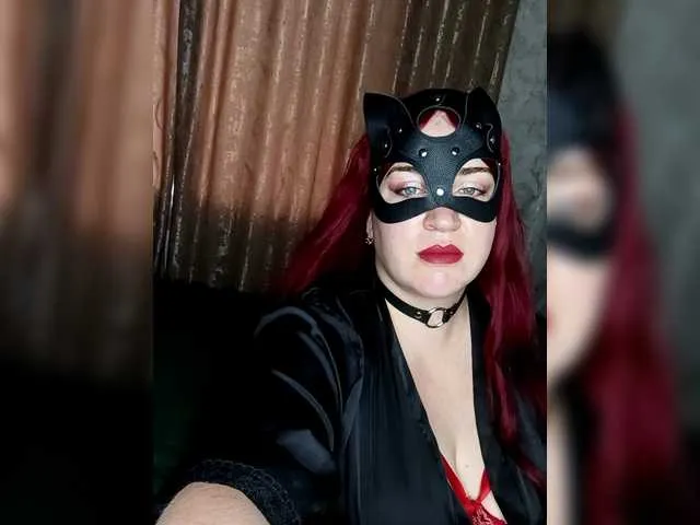 RedheadMilfa – webcam model profile photo