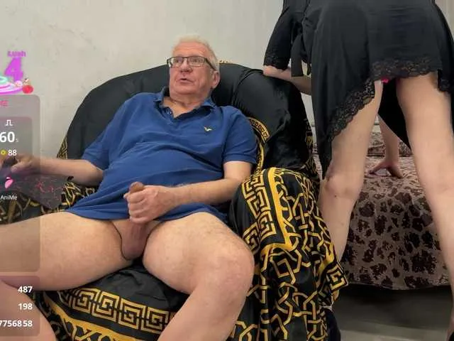 FitnessBunny – webcam model profile photo Image 18