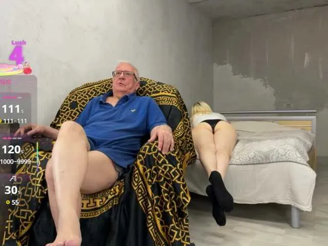 FitnessBunny – webcam model profile photo Image 19