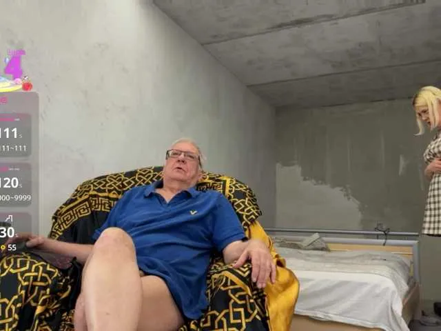 FitnessBunny – webcam model profile photo Image 4