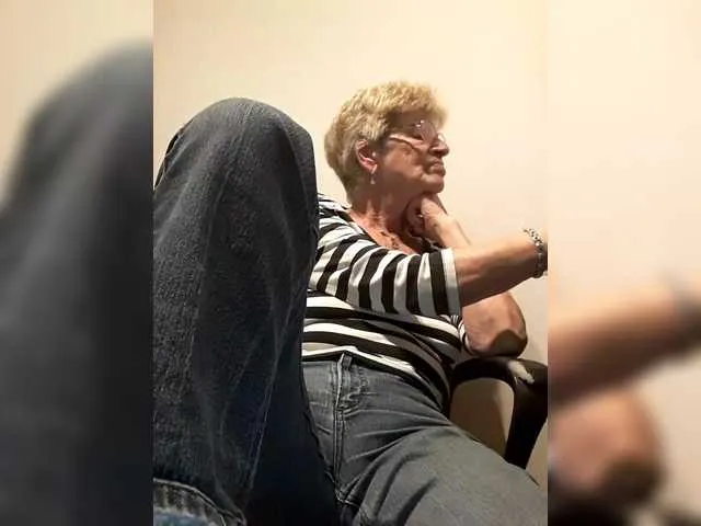 AmaraRice – webcam model profile photo Image 16