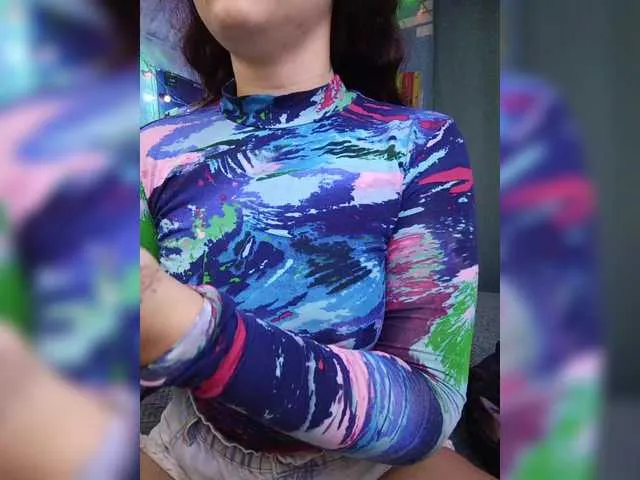 GlamNova – webcam model profile photo Image 15