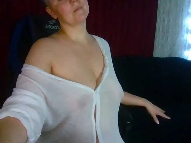 emma_glamm – webcam model profile photo Image 3