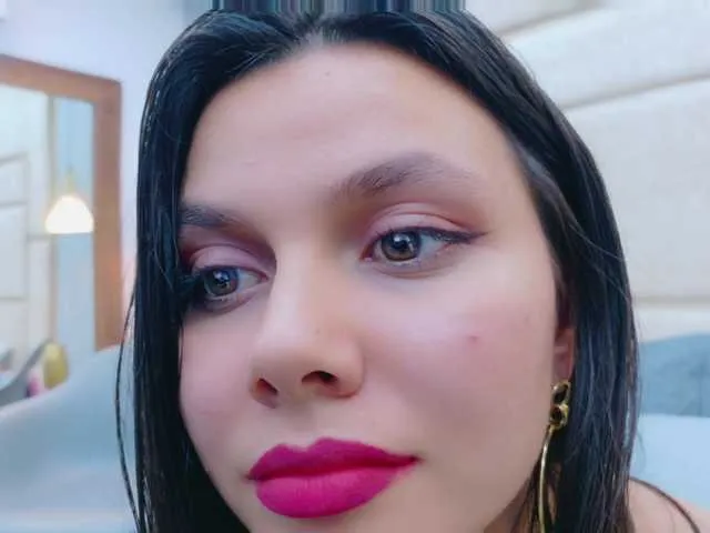 Live with chicachocolate01 on FliCam Image 18