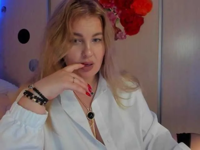 Live with GreciaFox on FliCam Image 11