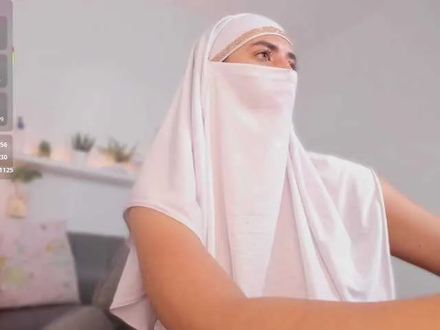 amelialorenz – webcam model profile photo Image 10