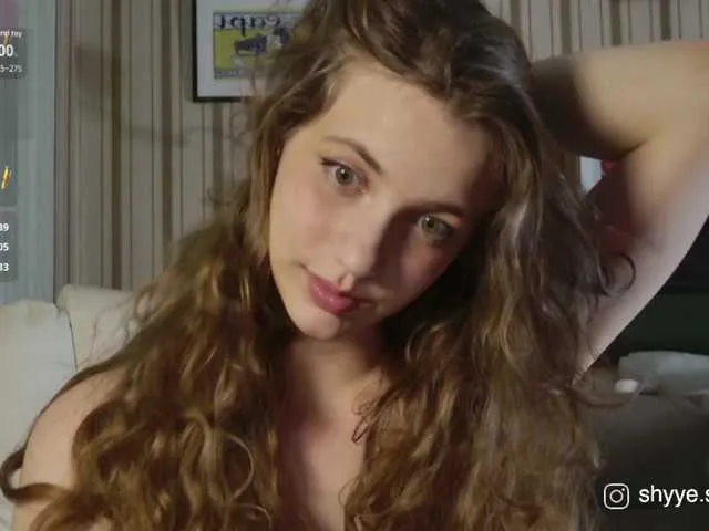 SofiaJoy – webcam model profile photo Image 11