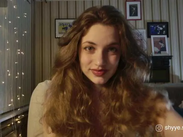 SofiaJoy – webcam model profile photo Image 5