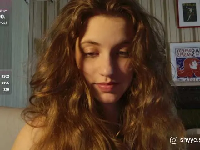 SofiaJoy – webcam model profile photo Image 9