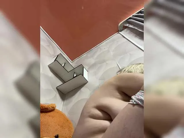 Lililth_Capri77 – webcam model profile photo Image 19