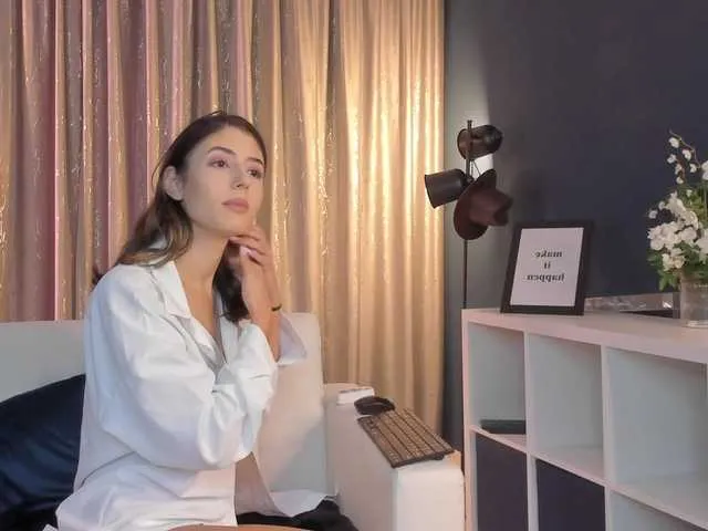 ManuelaKovalenko – webcam model profile photo Image 9