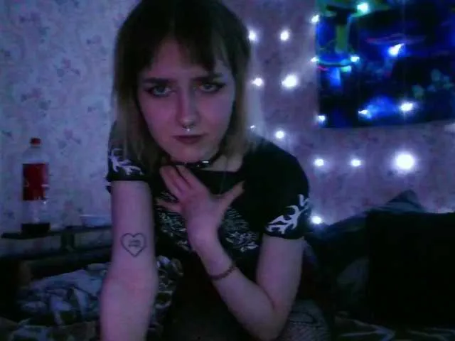 FitnessBunny – webcam model profile photo Image 10