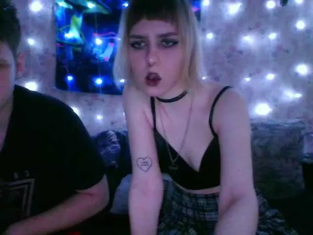 FitnessBunny – webcam model profile photo Image 3