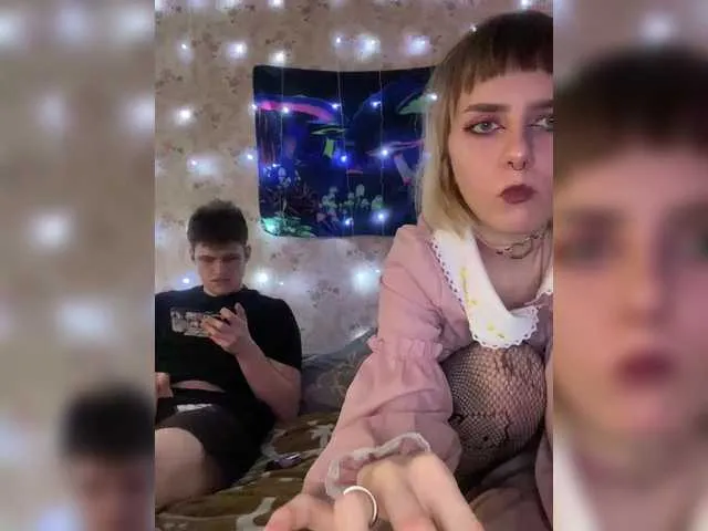 FitnessBunny – webcam model profile photo Image 4