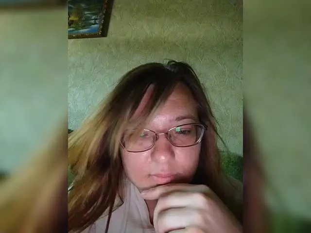 BeverlyQueen14 – webcam model profile photo Image 7