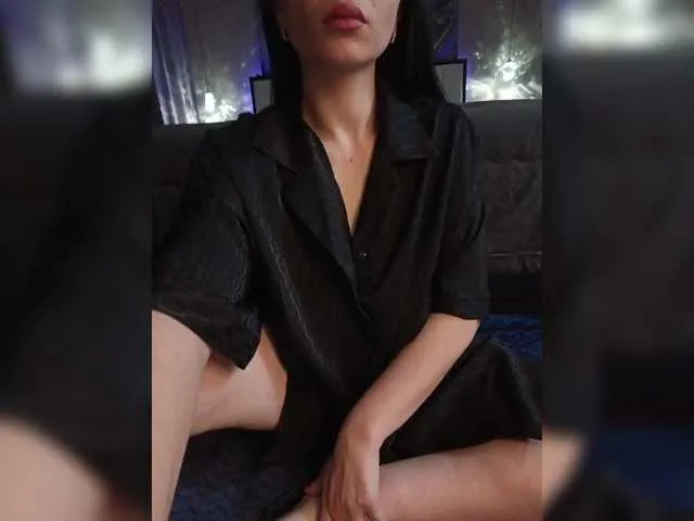 AntonellaRodman – webcam model profile photo Image 2