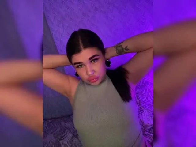 AriaBennet – webcam model profile photo Image 3