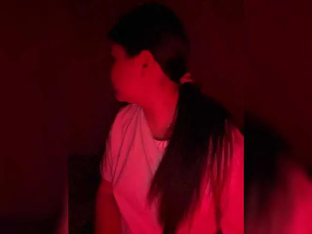 AriaBennet – webcam model profile photo Image 6