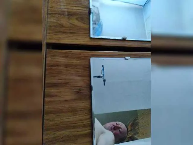 FitnessBunny – webcam model profile photo Image 8