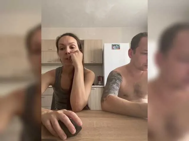 DulceBaker – webcam model profile photo Image 9