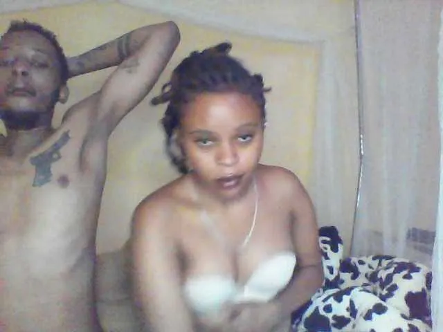 LauraCaruso – webcam model profile photo Image 19