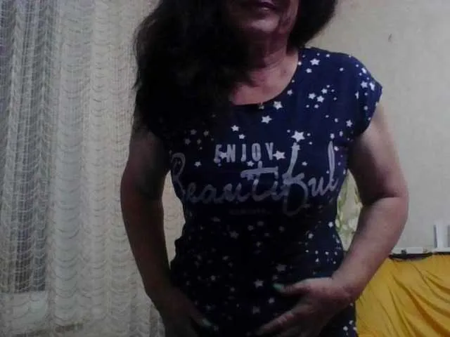 MiaRosel – webcam model profile photo Image 6