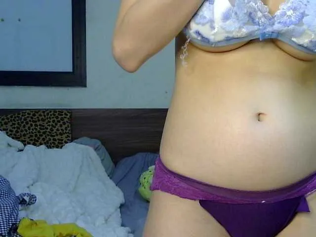 RamonaHill – webcam model profile photo Image 5
