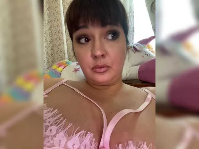 Tina-Dolly Image 10