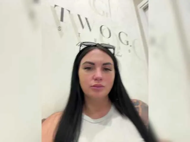 liaglamour – webcam model profile photo Image 17