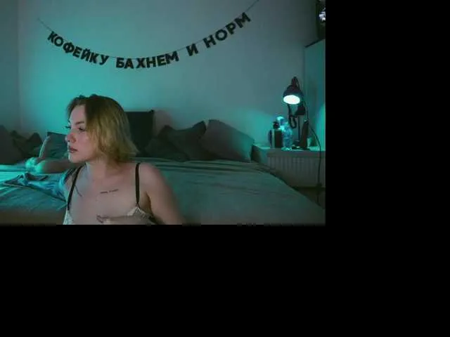 ViolettLuxe – webcam model profile photo Image 17
