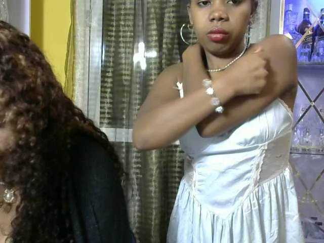 Alexxa_Rios – webcam model profile photo Image 5