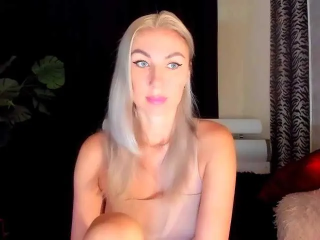 SeductiveMahira – webcam model profile photo Image 9